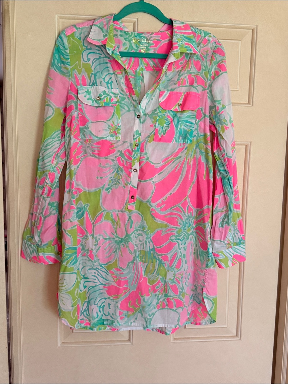 EUC Lilly Pulitzer Captiva Tunic/Coverup Shirtdress in Don’t Give a Cluck